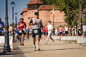 Castle_Triathlon_2024_logo_472.jpg