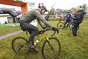 MacGregorPhotography-GravelGarminRaceLABOSPORT(43of140).jpg