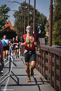 Castle_Triathlon_2024_logo_375.jpg