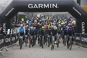 MacGregorPhotography-GravelGarminRaceStarty(72of155).jpg